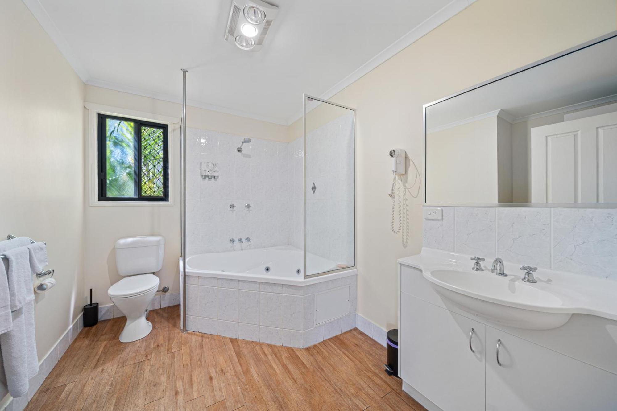 Emerald Motel Apartments Ngoại thất bức ảnh